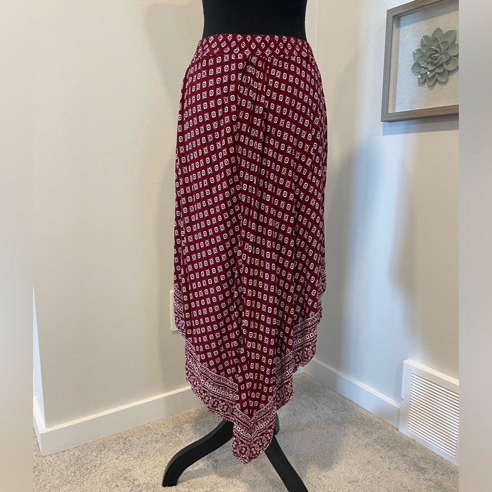 Lily Morgan Red & White Boho Asymmetrical Skirt 💯 Rayon EUC - Picture 4 of 9